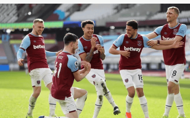 博主：皇马已经至少接触两名教练，但齐达内不会回归