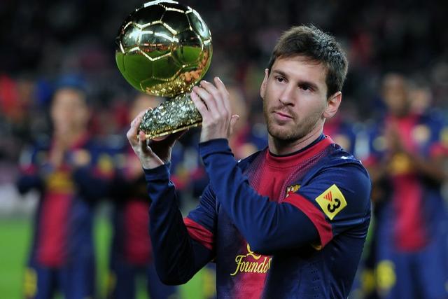 1-2！阿森纳遭读秒绝杀！曼城3-0大胜差2分，日本中场绝平利物浦