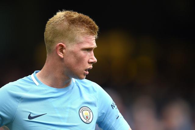 赵鸿刚因耳光大赛引发舆论，鸽武缘退位为信鸽爱好者，玄武挑战引发流量狂欢，传统武术遭网络戏谑与质疑。