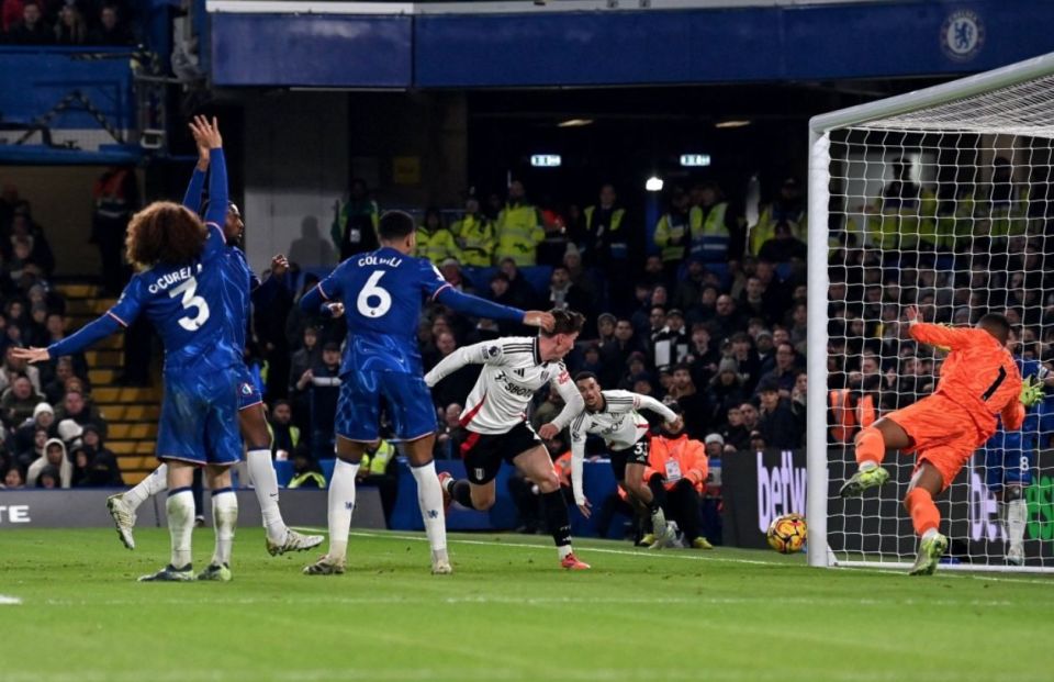 率领球队晋级亚洲杯正赛，新加坡临时主帅加文-李转正